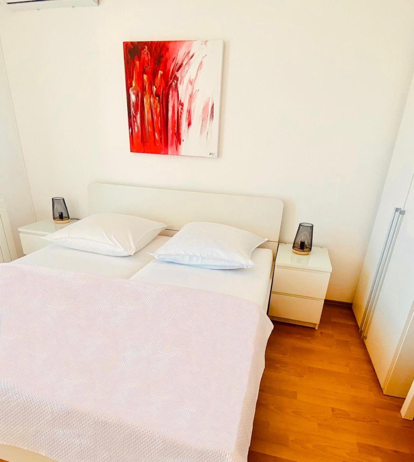 House Agradable Apartment Seget Vranjica Exterior photo